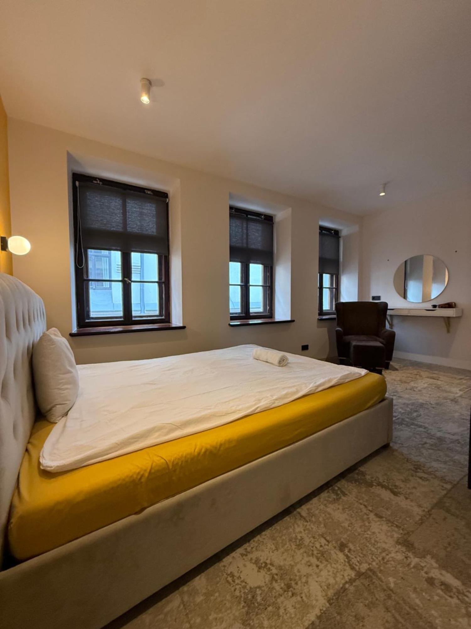 Lovely Two Bedroom In The Old Town Riga Exterior photo
